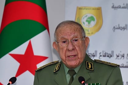 الوزير المنتدب لدى وزير الدفاع الوطني، رئيس أركان الجيش الفريق أول السعيد شنقريحة
